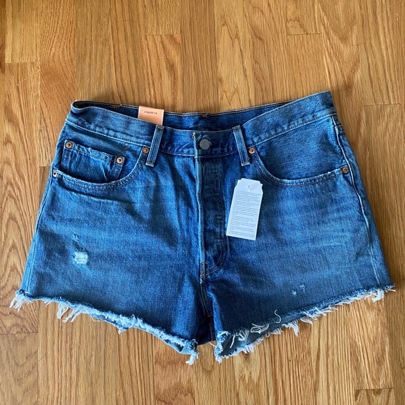 Levi's Pants - NWT Levi 501 shorts